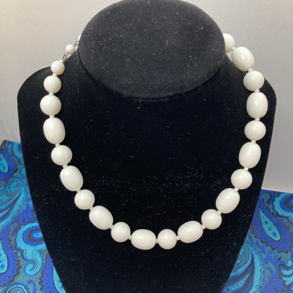 Source Unknown Jewelry - White Beaded Necklace
